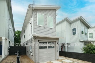 2109 Schley Ave in San Antonio, TX - Building Photo - Building Photo