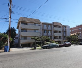 1234 N Edgemont St in Los Angeles, CA - Building Photo - Building Photo