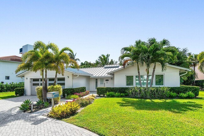 5903 N Ocean Blvd