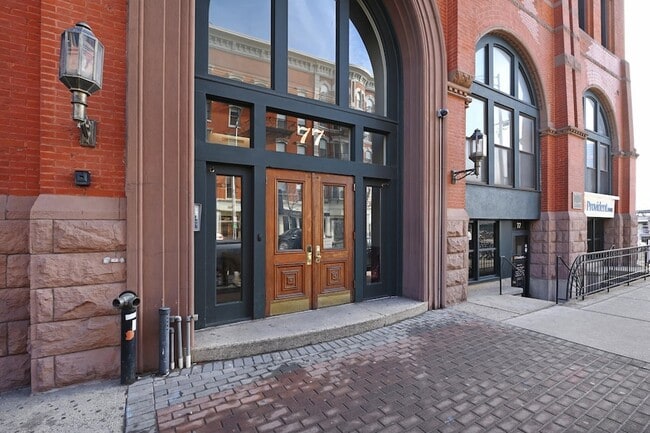 77 River St in Hoboken, NJ - Foto de edificio - Building Photo