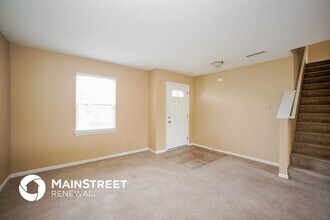 135 Snowflake Cir in Greenwood, IN - Foto de edificio - Building Photo