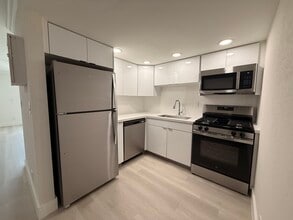 Deerfield East in Deerfield Beach, FL - Foto de edificio - Building Photo