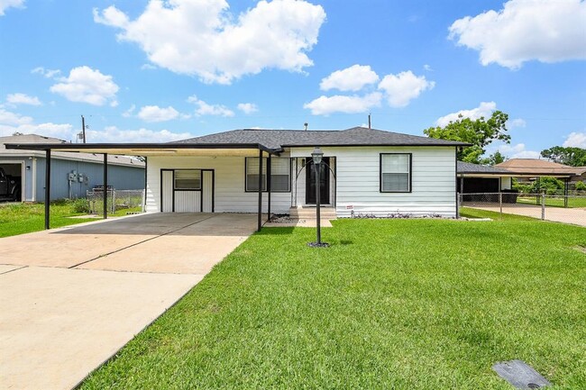 3017 Barberry Dr in Houston, TX - Building Photo - Building Photo