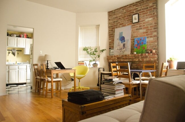 1718 Corcoran St NW in Washington, DC - Building Photo - Building Photo