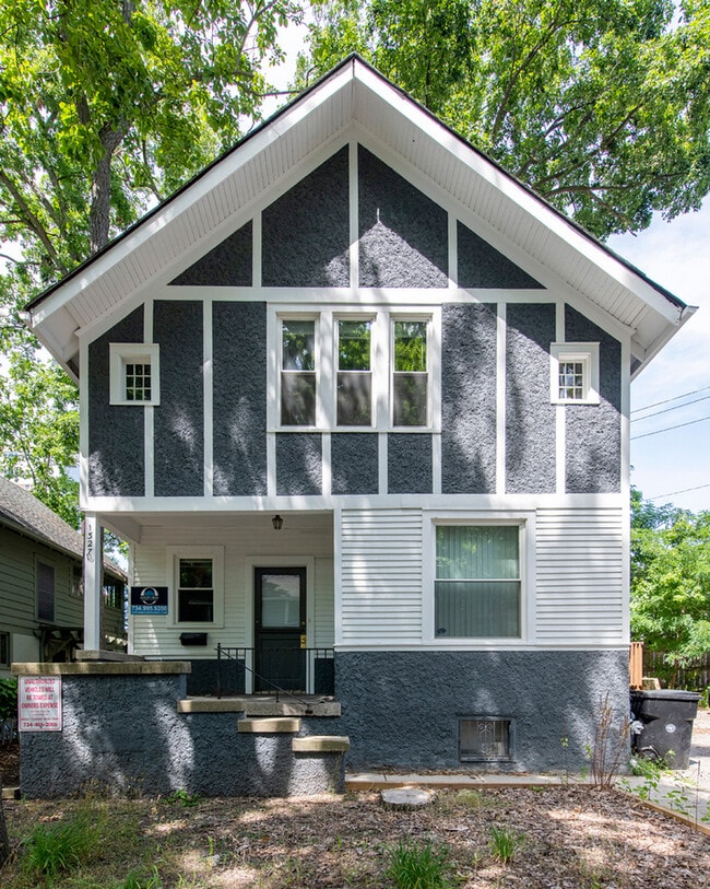 property at 1327 Forest Ct