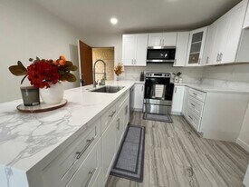 1544 E Quincy Ave in Orange, CA - Building Photo