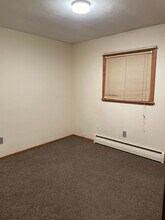 1325 Fair Street, Unit #1 in Mankato, MN - Building Photo - Building Photo