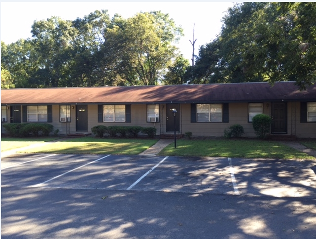 Gentian Village in Columbus, GA - Foto de edificio - Building Photo