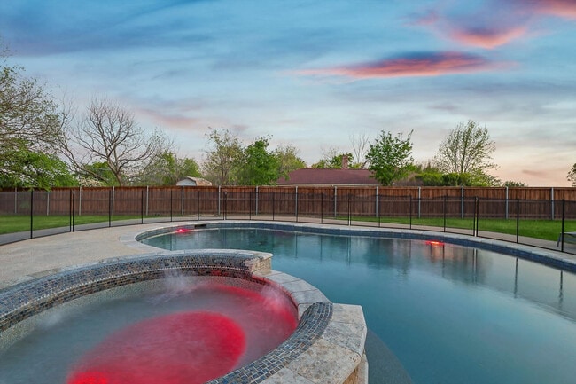 3322 Darby Ln