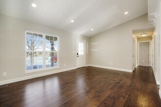 5729 S Nepal Way in Centennial, CO - Building Photo - Building Photo