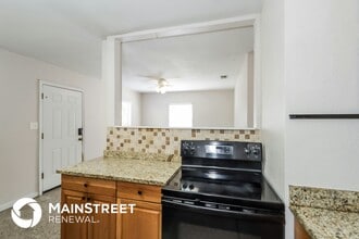 7013 Yule Ln in Tampa, FL - Building Photo - Building Photo