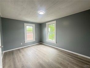 217 Boyden St in Syracuse, NY - Building Photo - Building Photo