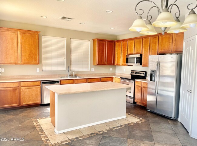 12109 W Villa Chula Ct in Sun City, AZ - Foto de edificio - Building Photo