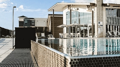 Icon 9700 Apartments in Sandy, UT - Foto de edificio - Building Photo