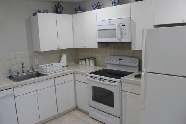 property at 13115 Belhaven Ct