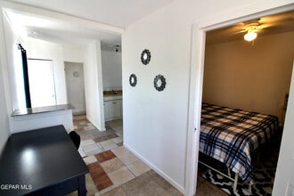 3527 E Missouri Ave in El Paso, TX - Building Photo - Building Photo