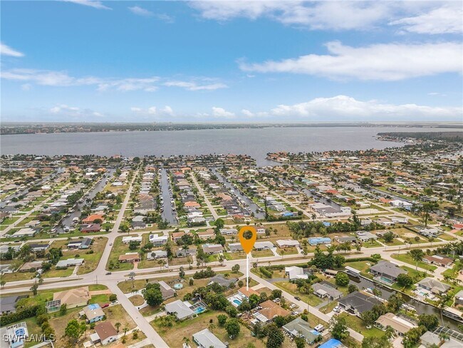 5251 Tower Dr in Cape Coral, FL - Building Photo - Building Photo