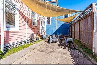 1427 Church St in Galveston, TX - Building Photo - Building Photo