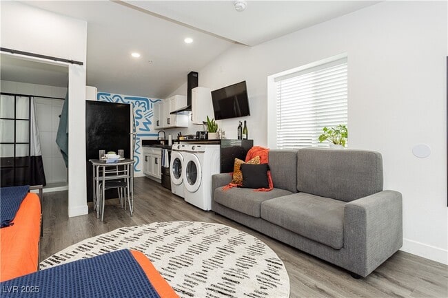 522 E St Louis Ave in Las Vegas, NV - Building Photo - Building Photo