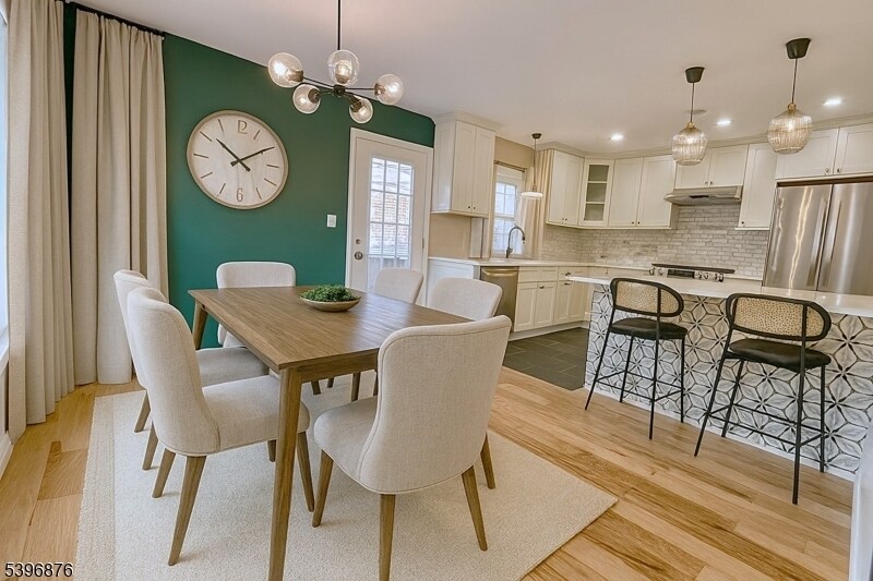 22 Vaughan Dr in Newark, NJ - Building Photo