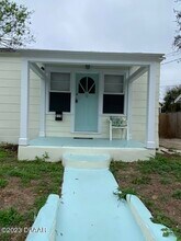 215 N Oleander Ave in Daytona Beach, FL - Building Photo - Building Photo