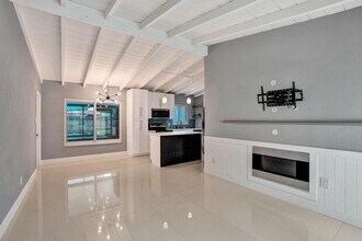 4670 SW 25th Ave in Fort Lauderdale, FL - Building Photo - Building Photo