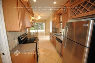 195 E Tall Oaks Cir in Palm Beach Gardens, FL - Building Photo - Building Photo