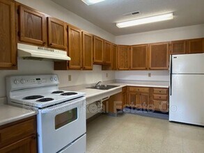 339 Lewis B Moore Dr in Urbana, OH - Building Photo - Building Photo