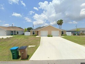 1022 NE 8th Pl in Cape Coral, FL - Building Photo