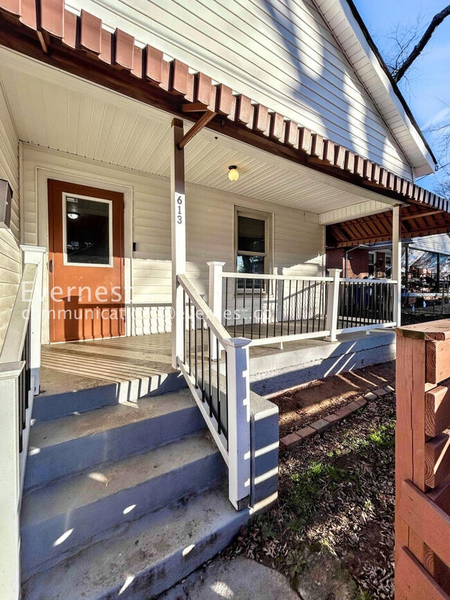 613 N Jackson Ave in Winston-Salem, NC - Building Photo - Building Photo