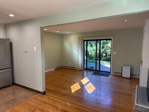 41 Town House Ln in Wethersfield, CT - Building Photo - Building Photo