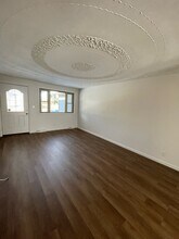 1742 Windsor Rd, Unit A in Mansfield, OH - Foto de edificio - Building Photo