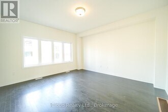 67 George Brier Dr E in Brant, ON - Building Photo - Building Photo