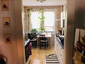 57 Manchester Rd, Unit 4 in Brookline, MA - Building Photo - Building Photo