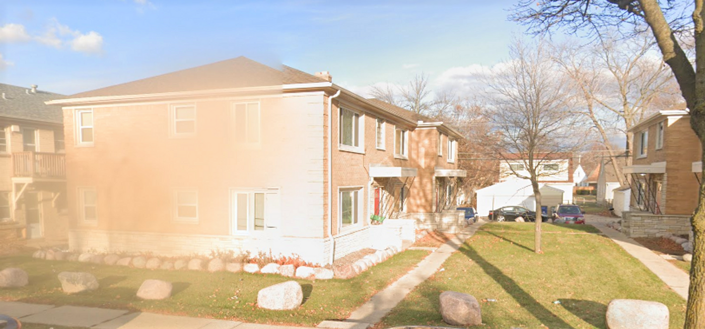 7230 W Appleton Ave in Milwaukee, WI - Building Photo