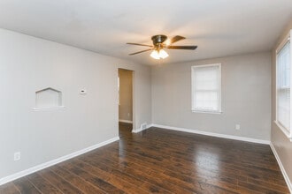 622 Nordeen Dr in West Mifflin, PA - Building Photo - Building Photo