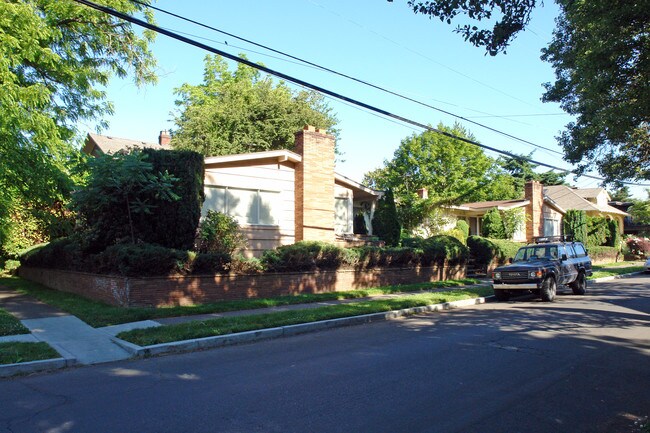 1405 NE 26th Ave in Portland, OR - Building Photo - Building Photo