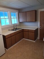 28 Beacon St in Fitchburg, MA - Building Photo