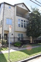 2922 Leeland St in Houston, TX - Building Photo