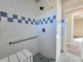 6715 Gwyneth St in Boling, TX - Building Photo - Building Photo
