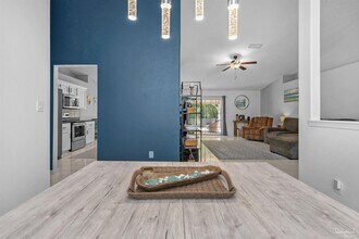 2442 Raider Ln in Navarre, FL - Building Photo - Building Photo