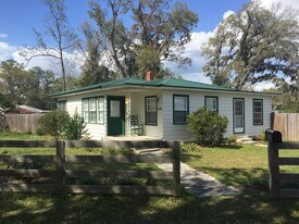 436 NW 30th Ave in Gainesville, FL - Building Photo