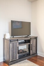 4711 Yonge St in Toronto, ON - Building Photo - Building Photo