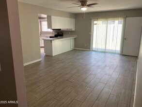 5802 W Campo Bello Dr in Glendale, AZ - Building Photo - Building Photo