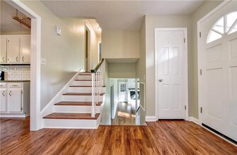 233 Vivian Dr in Fayetteville, NC - Foto de edificio - Building Photo