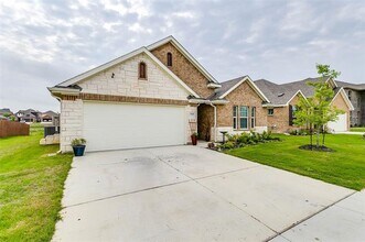 8441 Sweet Flag Ln in Fort Worth, TX - Building Photo - Building Photo