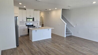 16399 Happy Eagle Dr in Clermont, FL - Building Photo - Building Photo