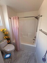 2715 Lake Pointe Dr in Spring Valley, CA - Foto de edificio - Building Photo