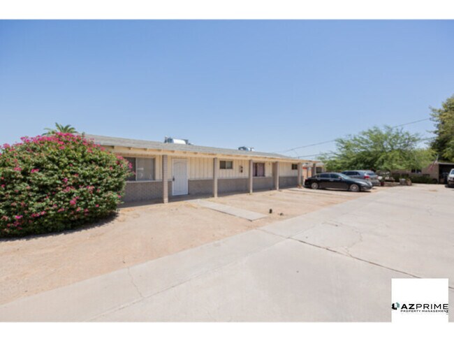 property at 1721 E Sheridan St