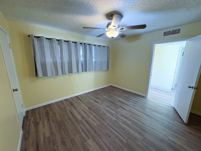1307 59th St in Lubbock, TX - Foto de edificio - Building Photo